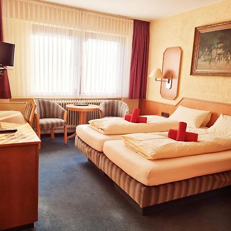 Hotel-Barbarossa-Garni Bei Hanau 브로덴바흐 외부 사진
